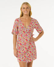 Carica l'immagine nel visualizzatore di Gallery, LAS DALIAS DITSY WRAP DRESS