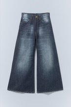 Carica l'immagine nel visualizzatore di Gallery, RAD SUPER REGULAR WAIST LOOSE WIDE JEANS