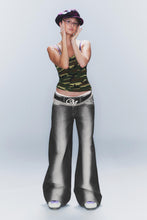 Carica l'immagine nel visualizzatore di Gallery, POSER REGULAR WAIST LOOSE WIDE JEANS