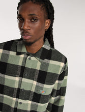 Carica l'immagine nel visualizzatore di Gallery, PLAID COALING LS SHIRT