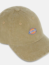 Carica l'immagine nel visualizzatore di Gallery, HARDWICK DUCK CANVAS CAP