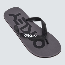 Carica l'immagine nel visualizzatore di Gallery, COLLEGE FLIP FLOP