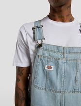 Carica l'immagine nel visualizzatore di Gallery, DICKIES CLASSIC DENIM BIB