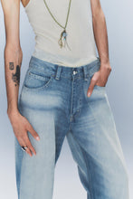Carica l'immagine nel visualizzatore di Gallery, LOOSER REGULAR WAIST LOOSE STRAIGHT JEANS