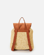 Carica l&#39;immagine nel visualizzatore di Gallery, ESSENTIALS STRAW 7L BACKPACK
