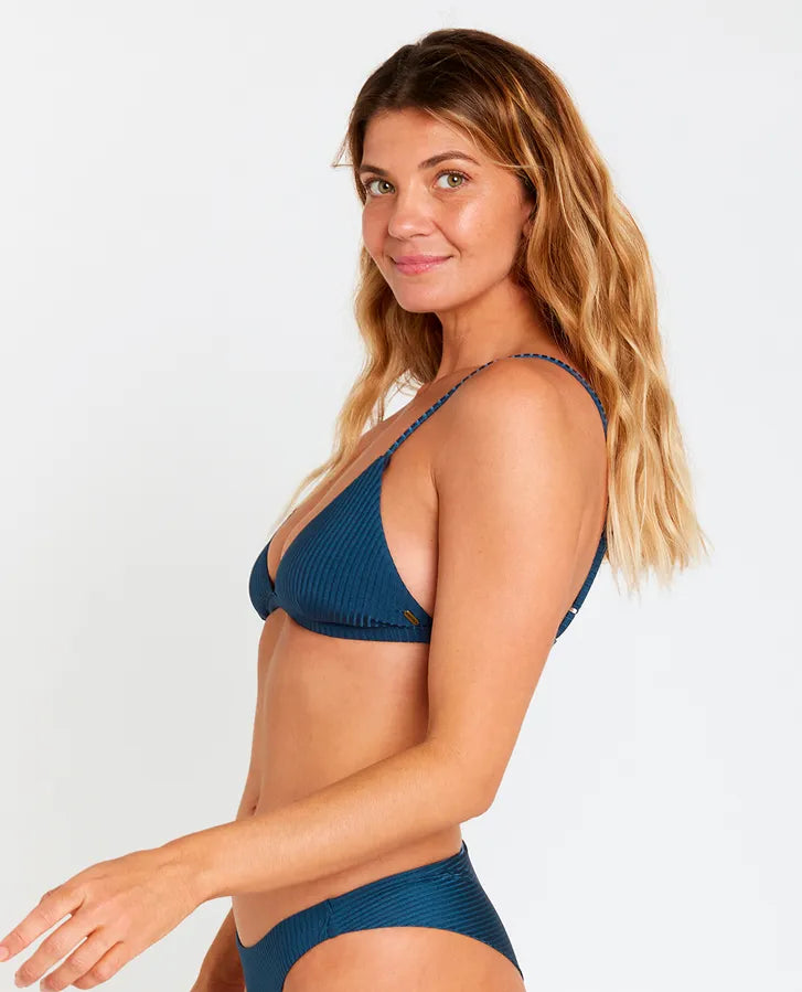 MODERN RIB FIXED TRI