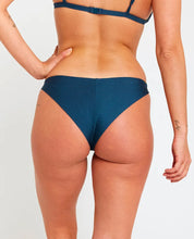 Carica l&#39;immagine nel visualizzatore di Gallery, MODERN RIB CHEEKY PANT
