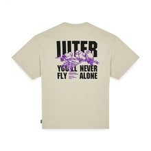 Carica l&#39;immagine nel visualizzatore di Gallery, NEVER ALONE TEE
