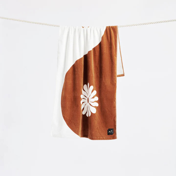 BOTANICAL BALANCE TOWEL
