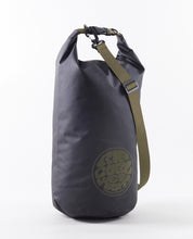 Carica l&#39;immagine nel visualizzatore di Gallery, SURF SERIES BARREL BAG 20L
