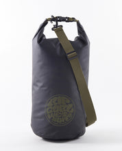 Carica l&#39;immagine nel visualizzatore di Gallery, SURF SERIES BARREL BAG 20L
