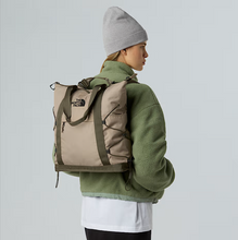 Carica l&#39;immagine nel visualizzatore di Gallery, BOREALIS TOTE TNF
