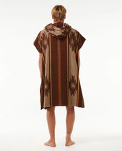 Carica l&#39;immagine nel visualizzatore di Gallery, SEARCHERS HOODED TOWEL
