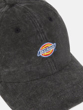 Carica l&#39;immagine nel visualizzatore di Gallery, HARDWICK DUCK CANVAS CAP
