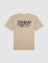 Carica l&#39;immagine nel visualizzatore di Gallery, SERVICE STATION SS TEE
