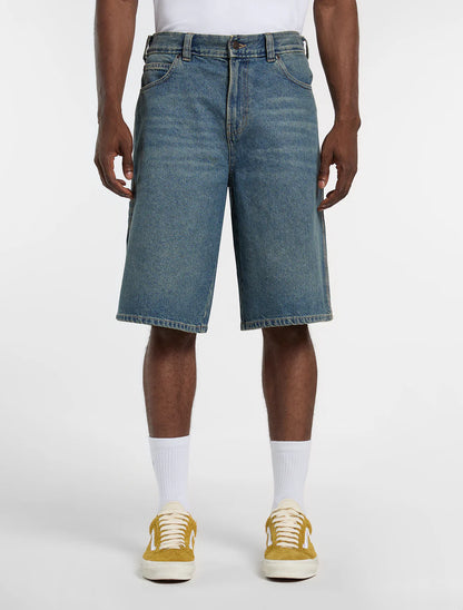 958 13 INCH LOOSE SHORT JEANS