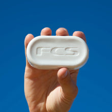 Carica l&#39;immagine nel visualizzatore di Gallery, FCS SURF WAX BASE
