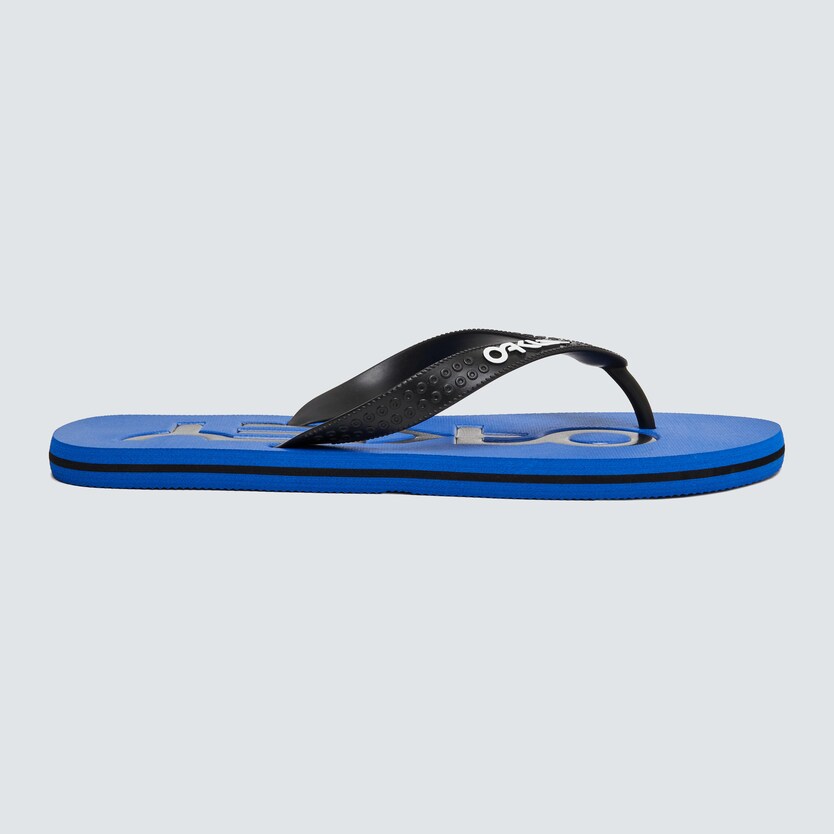 COLLEGE FLIP FLOP