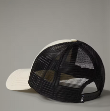 Carica l&#39;immagine nel visualizzatore di Gallery, MUDDER TRUCKER
