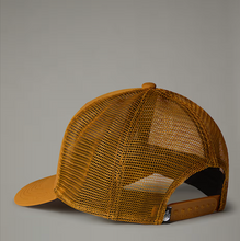 Carica l&#39;immagine nel visualizzatore di Gallery, MUDDER TRUCKER
