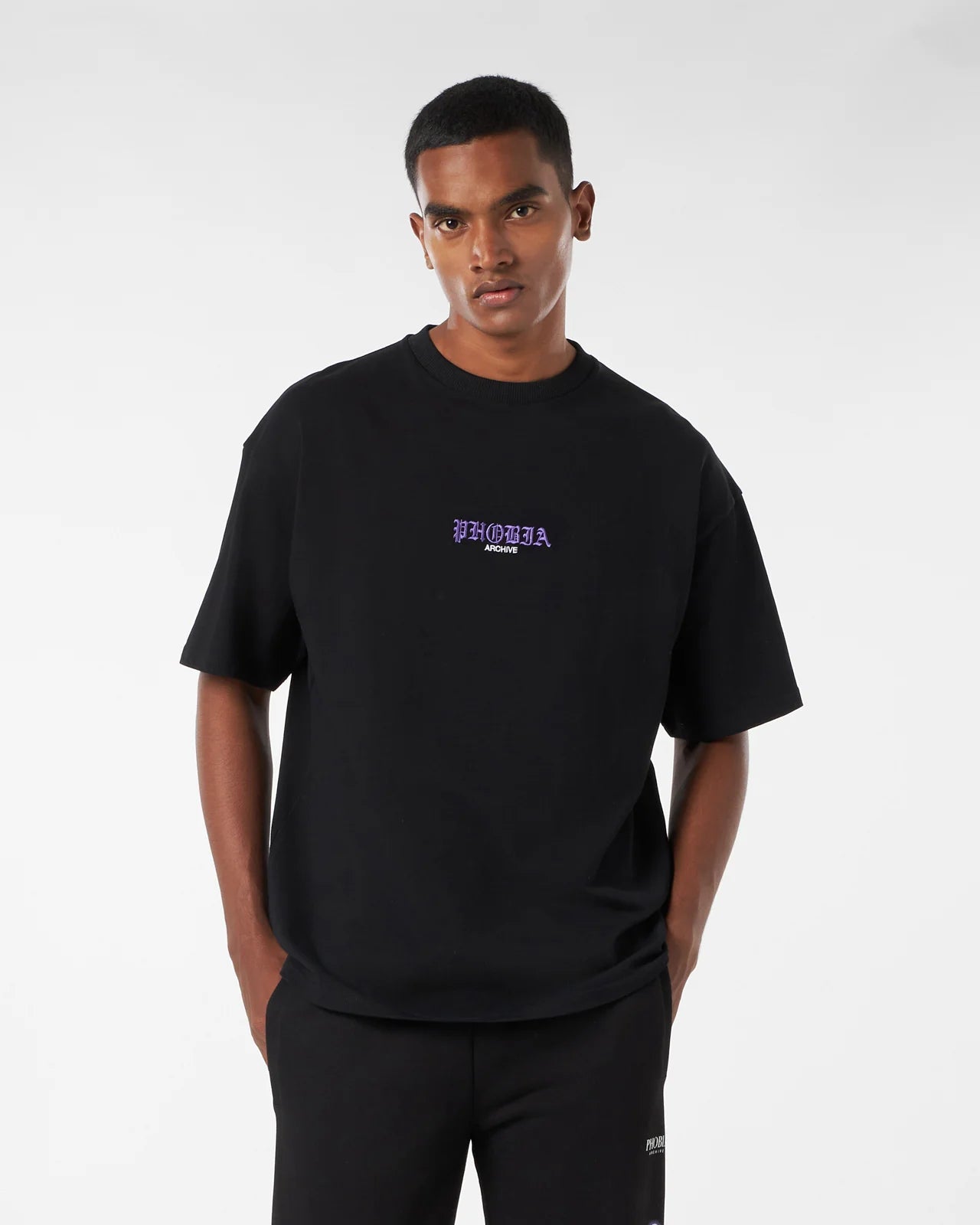 BLACK T-SHIRT WITH SKULL PRINT