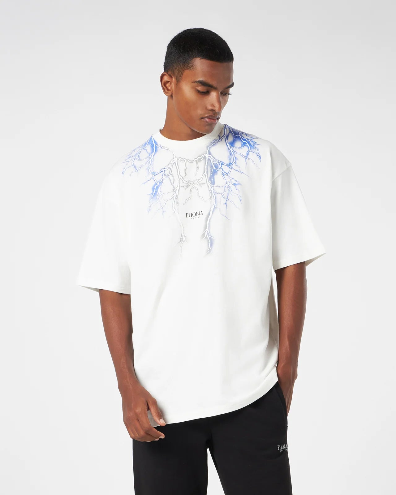 WHITE T-SHIRT WITH BLUE GREY LIGHTNING