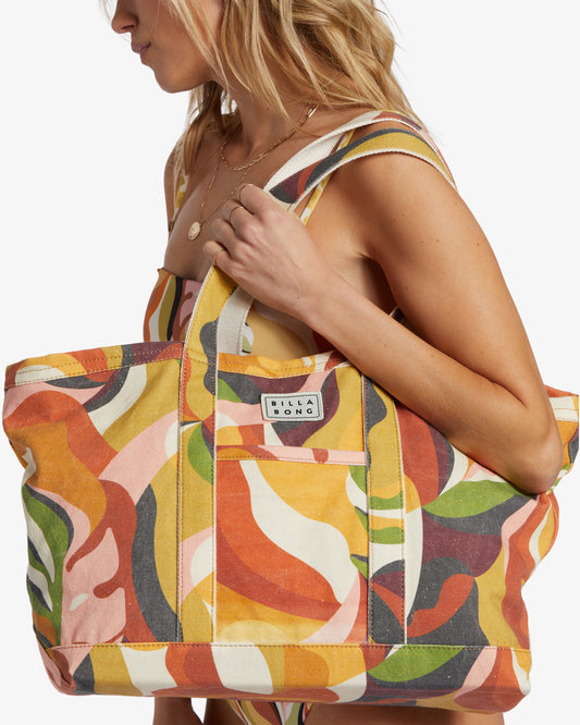 ALL DAY BEACH TOTE