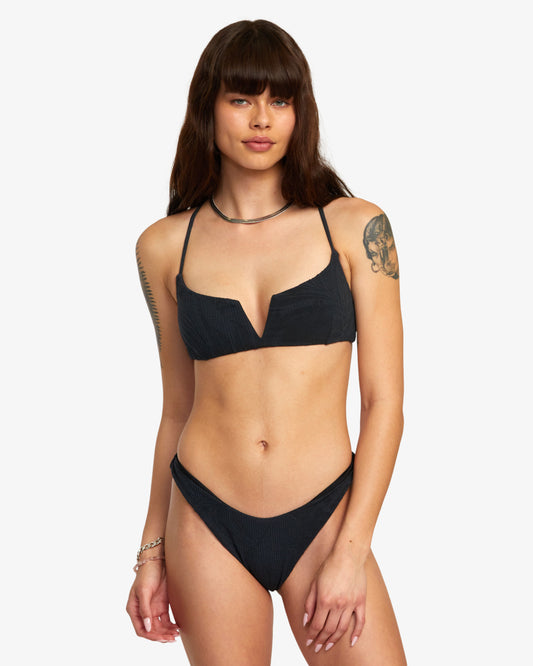 PALM GROOVES V WIRE CROSSBACK