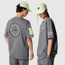 Carica l&#39;immagine nel visualizzatore di Gallery, U NSE GRAPHIC S/S TEE
