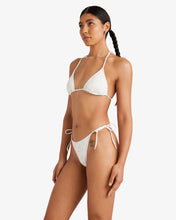 Carica l&#39;immagine nel visualizzatore di Gallery, BLURRED DITSY HALTER SLIDE TRI
