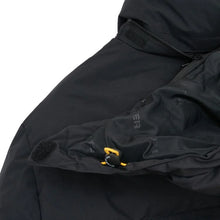 Carica l&#39;immagine nel visualizzatore di Gallery, IUTER PUFF JACKET
