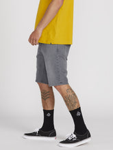 Carica l&#39;immagine nel visualizzatore di Gallery, SOLVER DENIM SHORT
