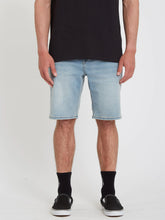 Carica l&#39;immagine nel visualizzatore di Gallery, SOLVER DENIM SHORT
