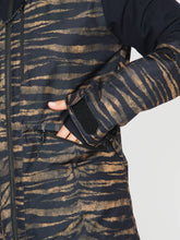 Carica l&#39;immagine nel visualizzatore di Gallery, SHELTER 3D STRETCH JACKET
