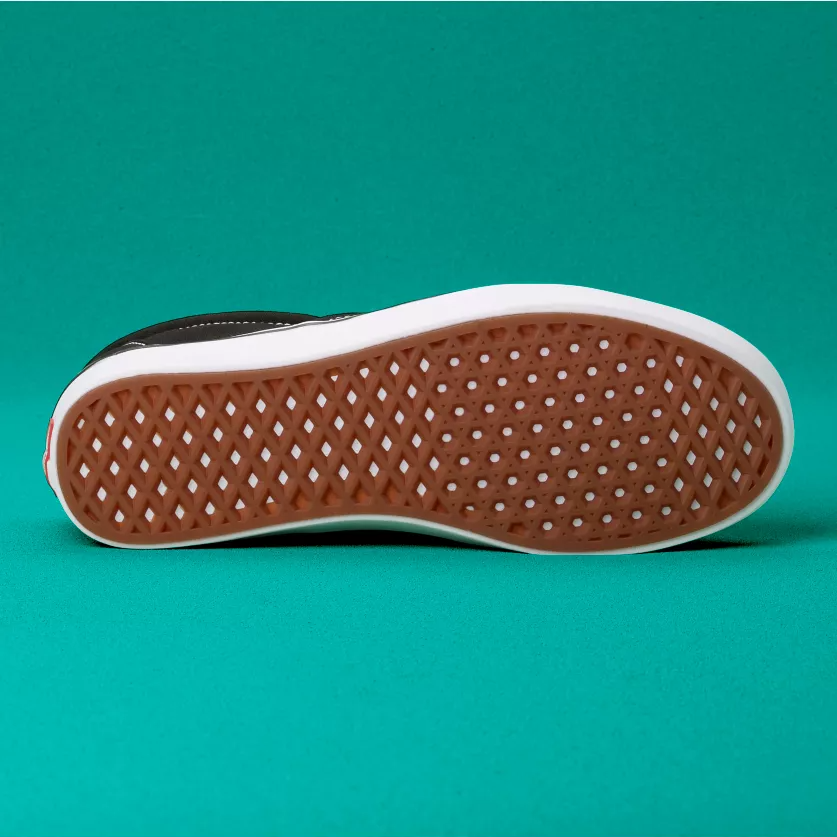 UA ComfyCush Slip CLASSIC BLACK