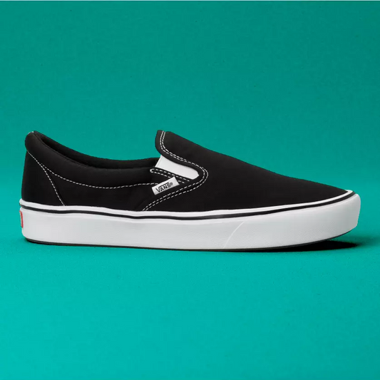 UA ComfyCush Slip CLASSIC BLACK